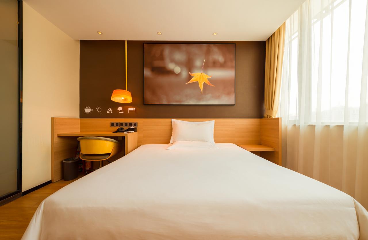 Iu Hotel Hezhou Bus Terminal Eksteriør billede