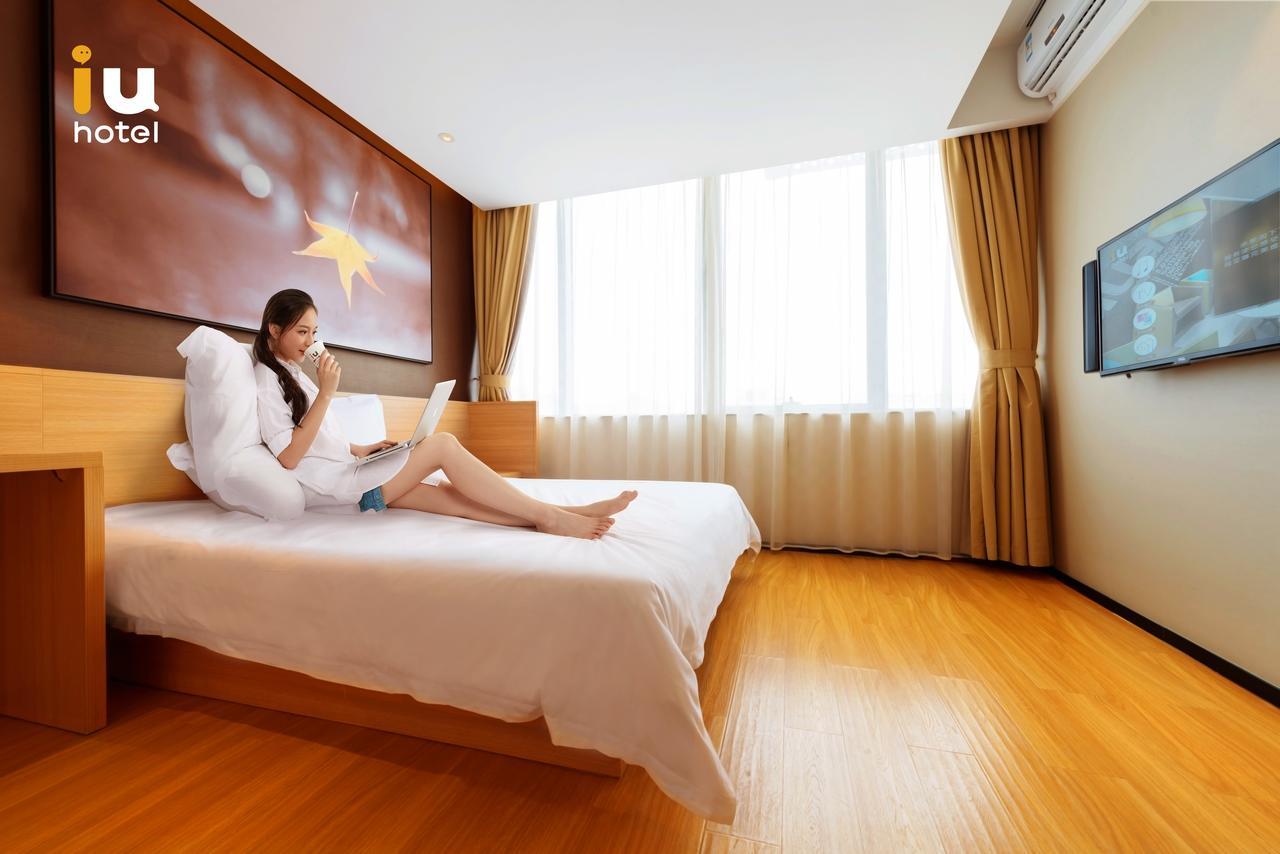 Iu Hotel Hezhou Bus Terminal Eksteriør billede