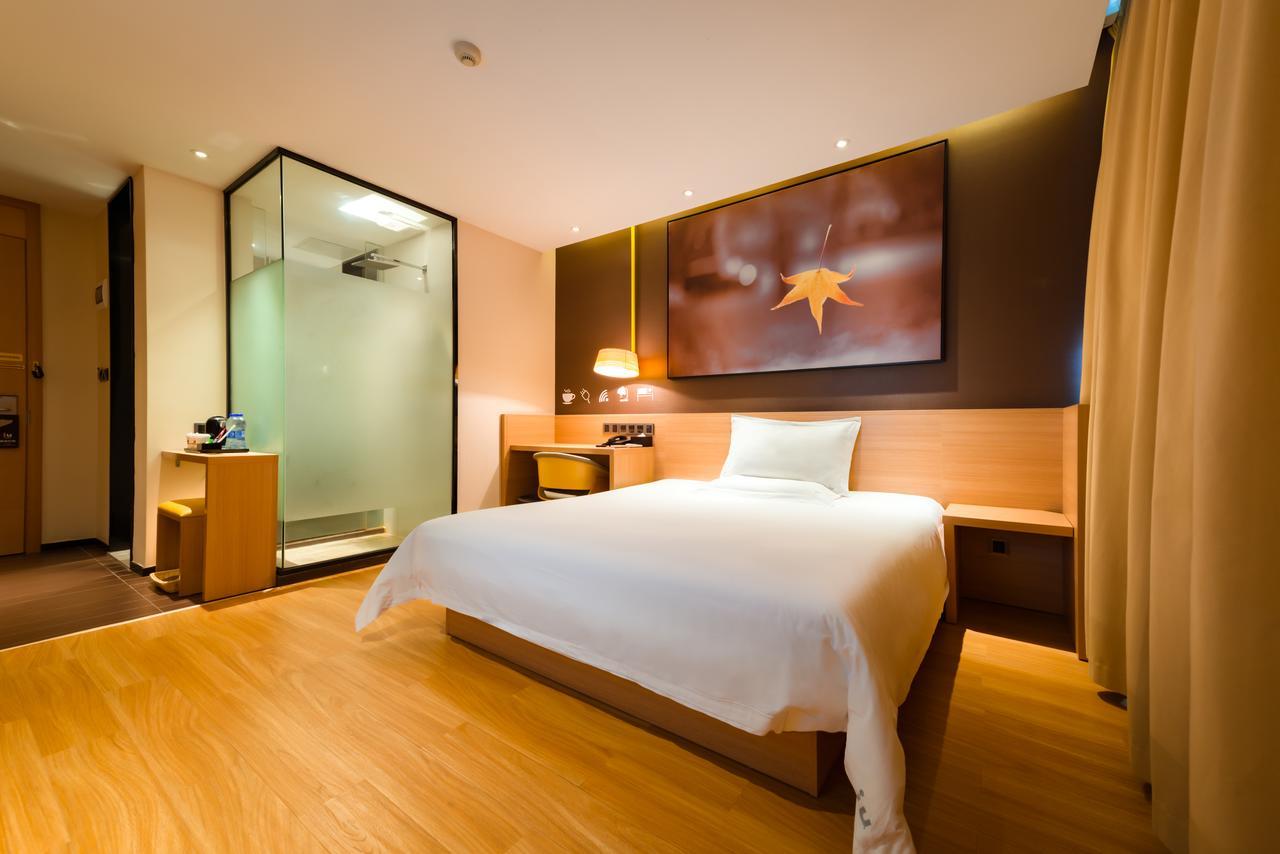 Iu Hotel Hezhou Bus Terminal Eksteriør billede